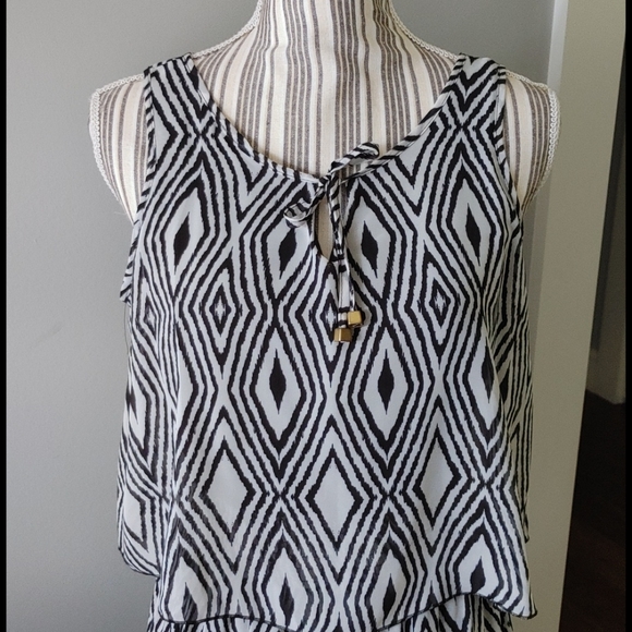 Robert Louis Maxi Dress - Picture 3 of 7